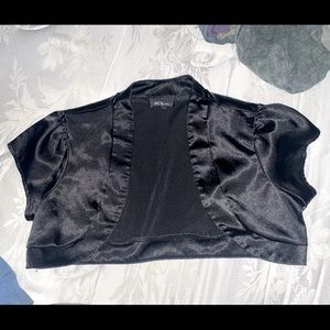 Cropped Short sleeve Shrug